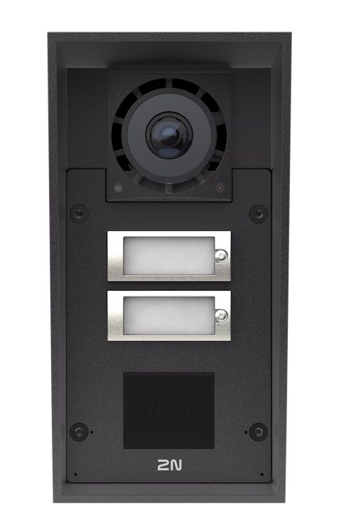 De 2N IP Force 2.0 intercom (9151302CR) heeft een 5MP camera, 2 drukknoppen en is klaar voor de installatie van een kaartlezer.