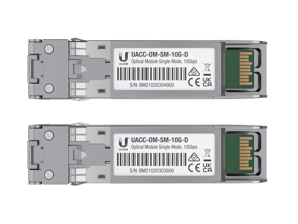 Onderkant van de twee Ubiquiti Singlemode SFP+ Modules in de vorm van de Ubiquiti UACC-OM-SM-10G-D-2