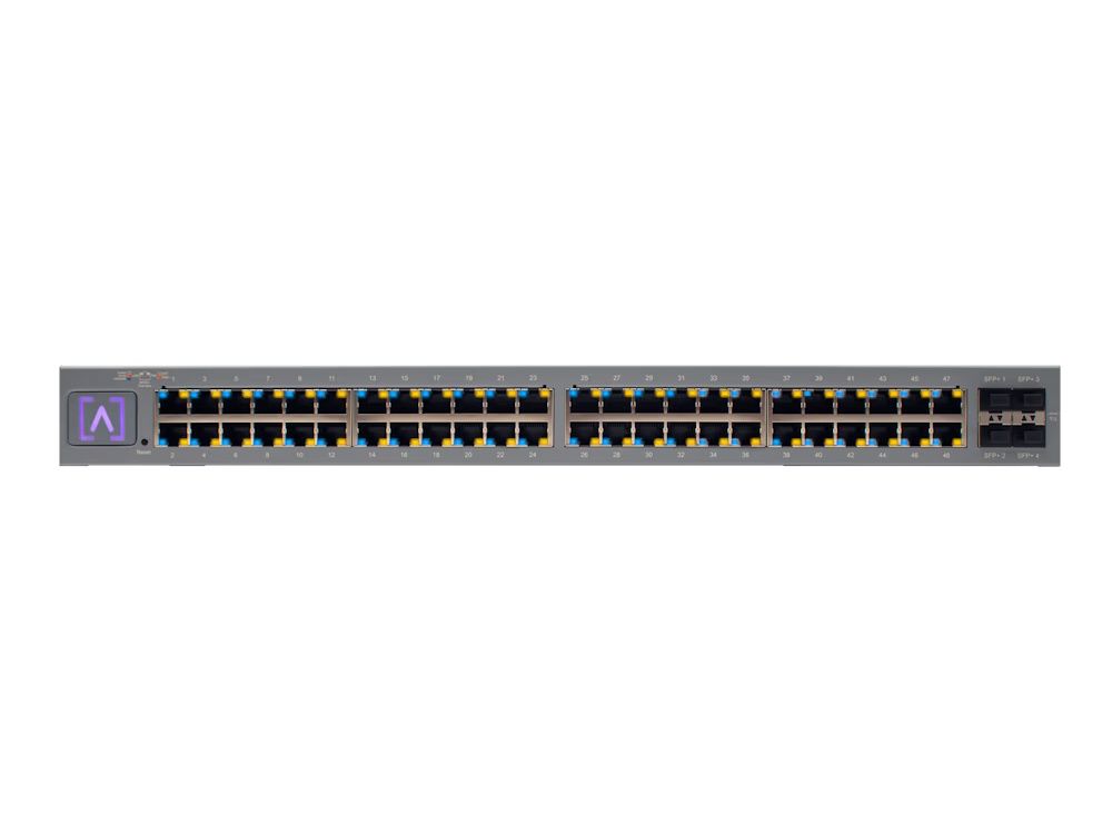 De Alta Labs S48-APOE Enterprise 48-poorts Managed PoE+ Gigabit Switch 740W recht van voren met alle PoE+ en SFP+ poorten zichtbaar
