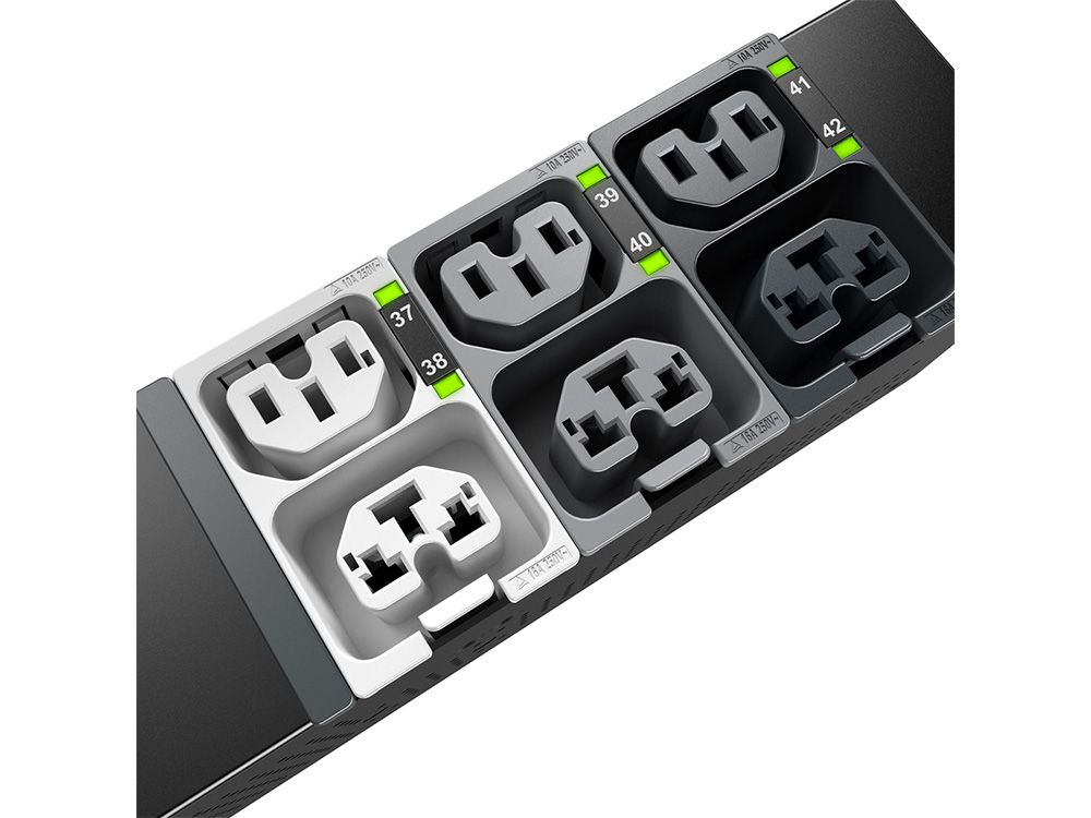 APC APDU10350SM Switched Metered Rack PDU
