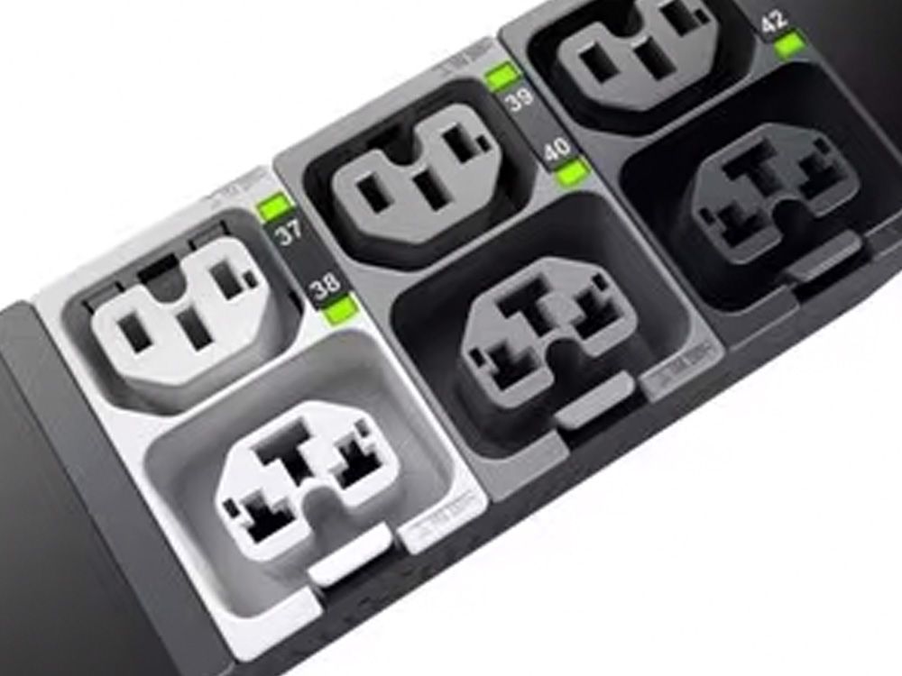 APC APDU10450ME Metered Rack PDU