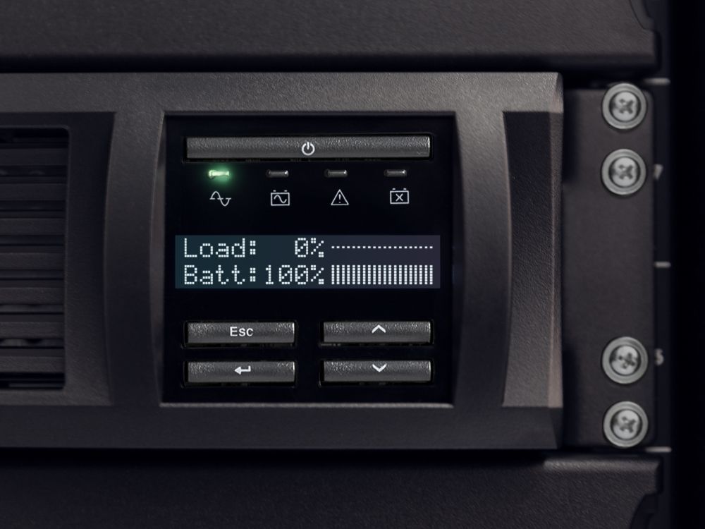 Statusdisplay op de APC Smart-UPS 1000VA 4x C13