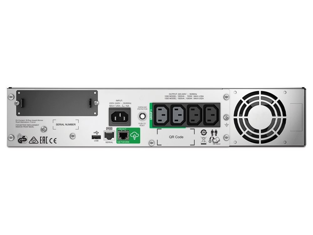 Achterkant van de APC Smart-UPS 1000VA met 4x C13 uitgang