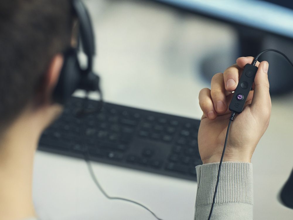 Call control met Microsoft Teams knop van de EPOS IMPACT 100 MS Mono USB-C+A Teams headset