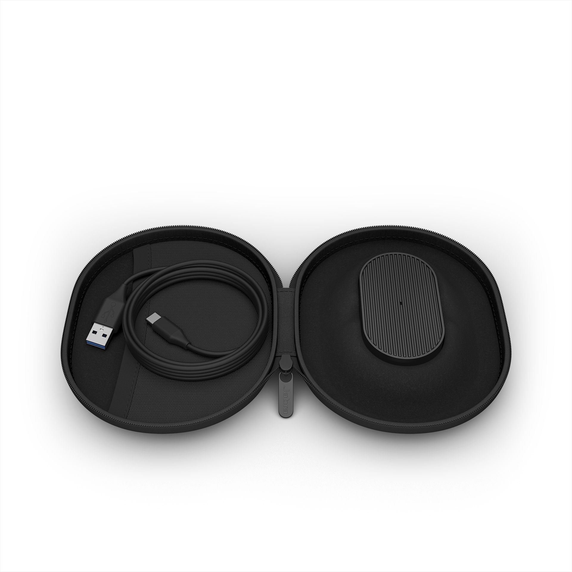 De Jabra PanaCast 20 4K webcam met de USB-C naar USB-A kabel in de draagkoffer