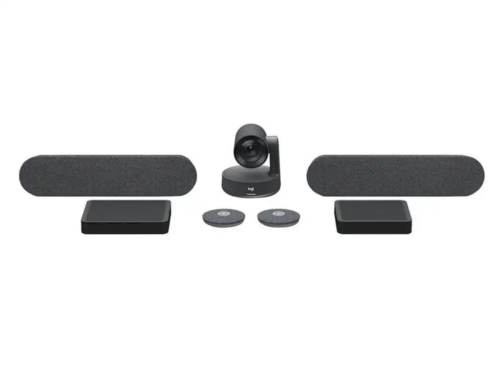 De Logitech Rally Plus Kit met onder andere een camera en twee speakers en twee micpods