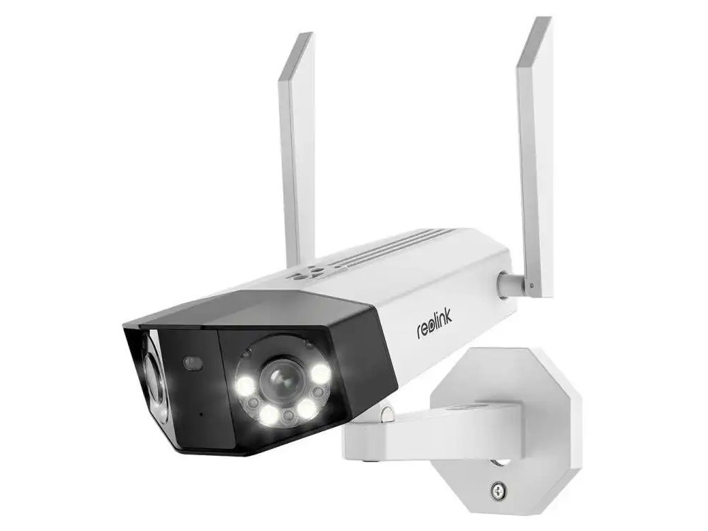 Voorkant en zijkant van de dual-lens Reolink W730 WiFi outdoor 4K beveiligingscamera met panoramisch 180 graden zicht