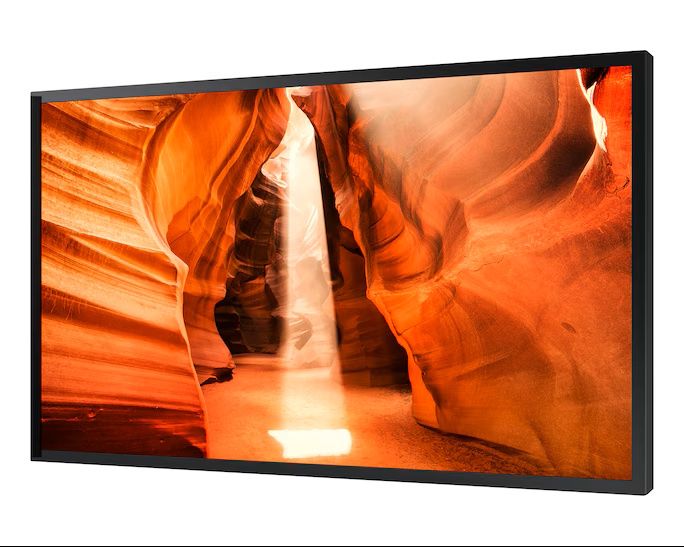 Samsung OM55N-S Full HD High Brightness Etalage Scherm schuin van rechtsvoor in landscape mode