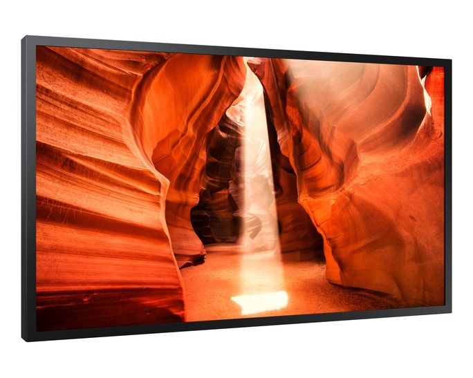Samsung OM55N-S Full HD High Brightness Etalage Scherm linksvoor in landschapsmodus
