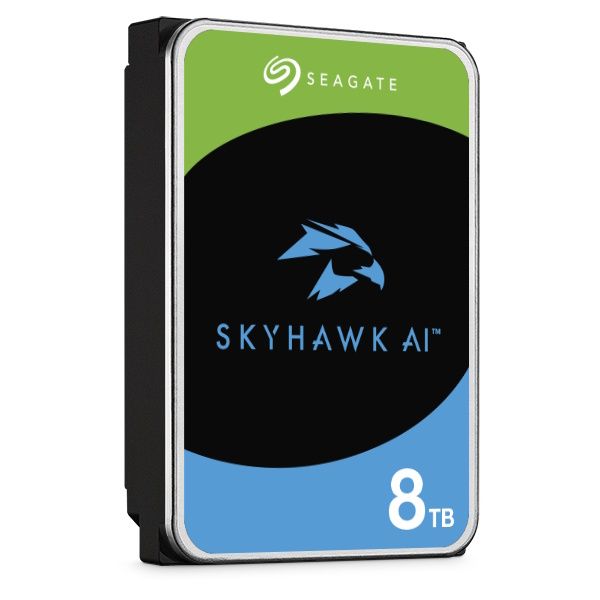 Linker zijkant en voorkant van de Seagate SkyHawk AI 8TB HDD 3.5" SATA harde schijf (ST8000VE001)
