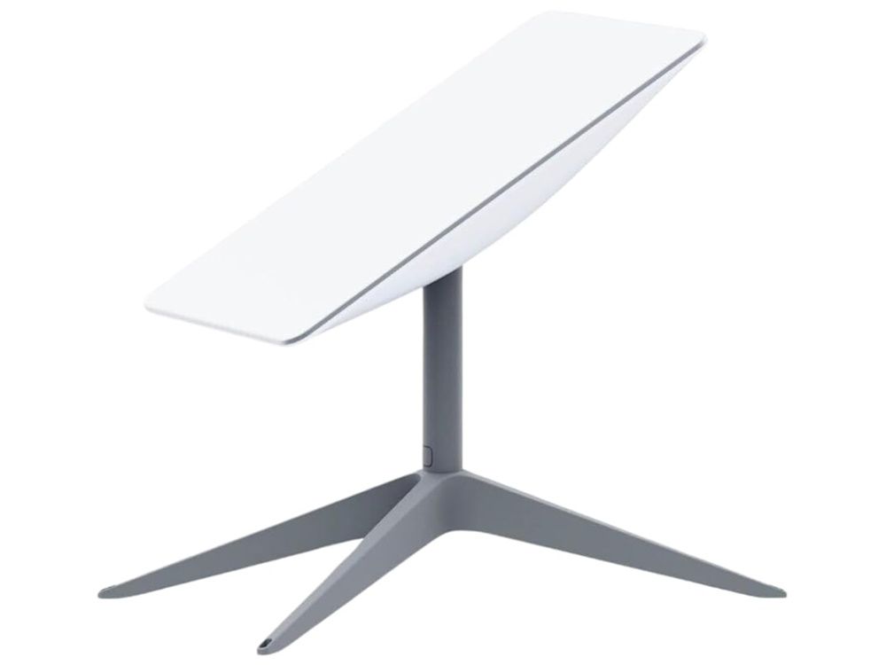 Zijkant en voorkant van de Starlink Standard Actuated Kit met Starlink antenne voor overal internet 