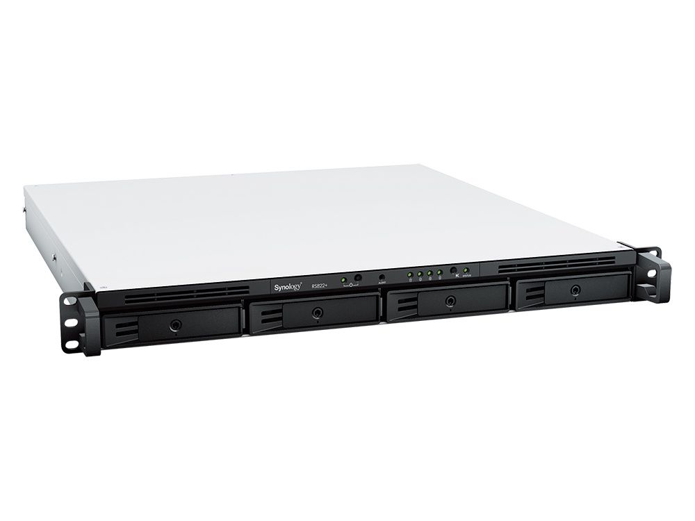 Schuin links de Synology RackStation RS822+ uitbreidbare 4-Bay NAS voor gegevensopslag