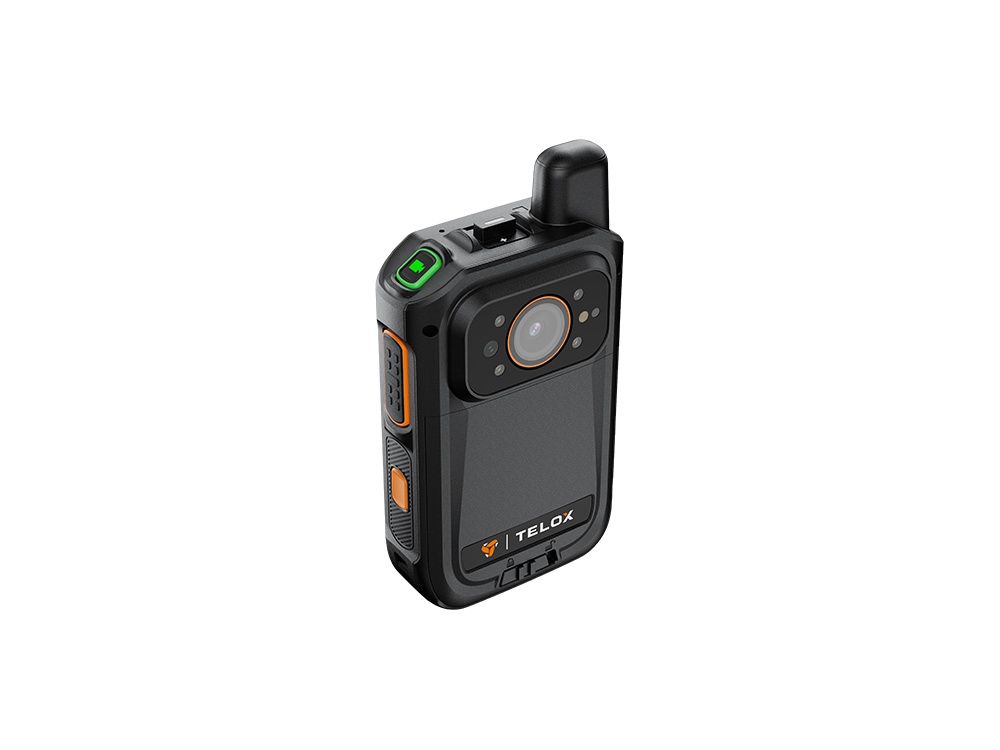 De Telox CP680 Bodycam aan de voorkant en linker zijkant met PTT-knop en programmeerbare knoppen