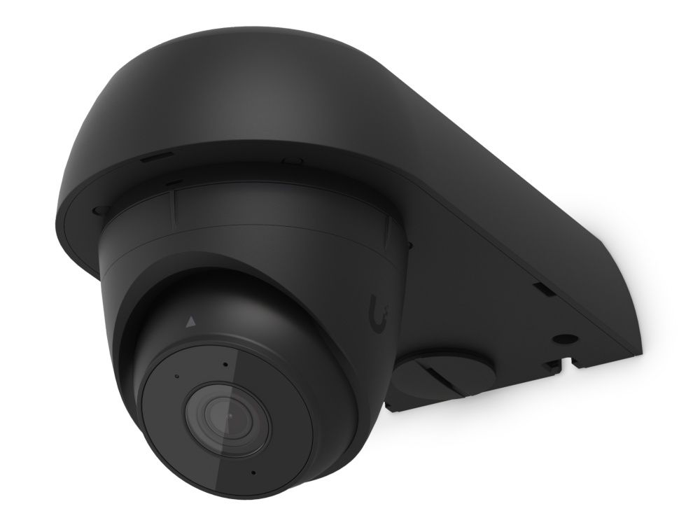 De Ubiquiti Camera Arm Mount UACC-Camera-AM-B montagebeugel met daaraan de G5 Turret Ultra beveiligingscamera gemonteerd