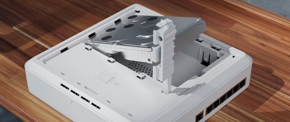 De Ubiquiti Surveillance 3.5" 4TB HDD Surveillance grade SATA hard drive (UACC-HDD-S-4TB) in een NVR voor camerabeveiliging