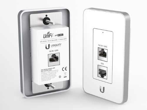 Ubiquiti Access Point in muur