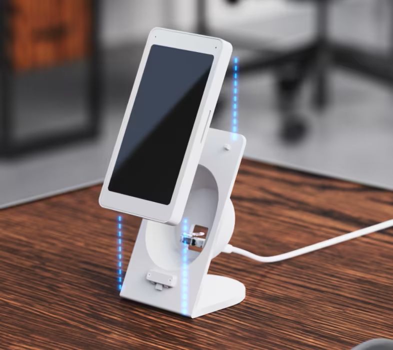 Montage van een Ubiquiti UniFi Access Intercom Viewer op de Table Stand