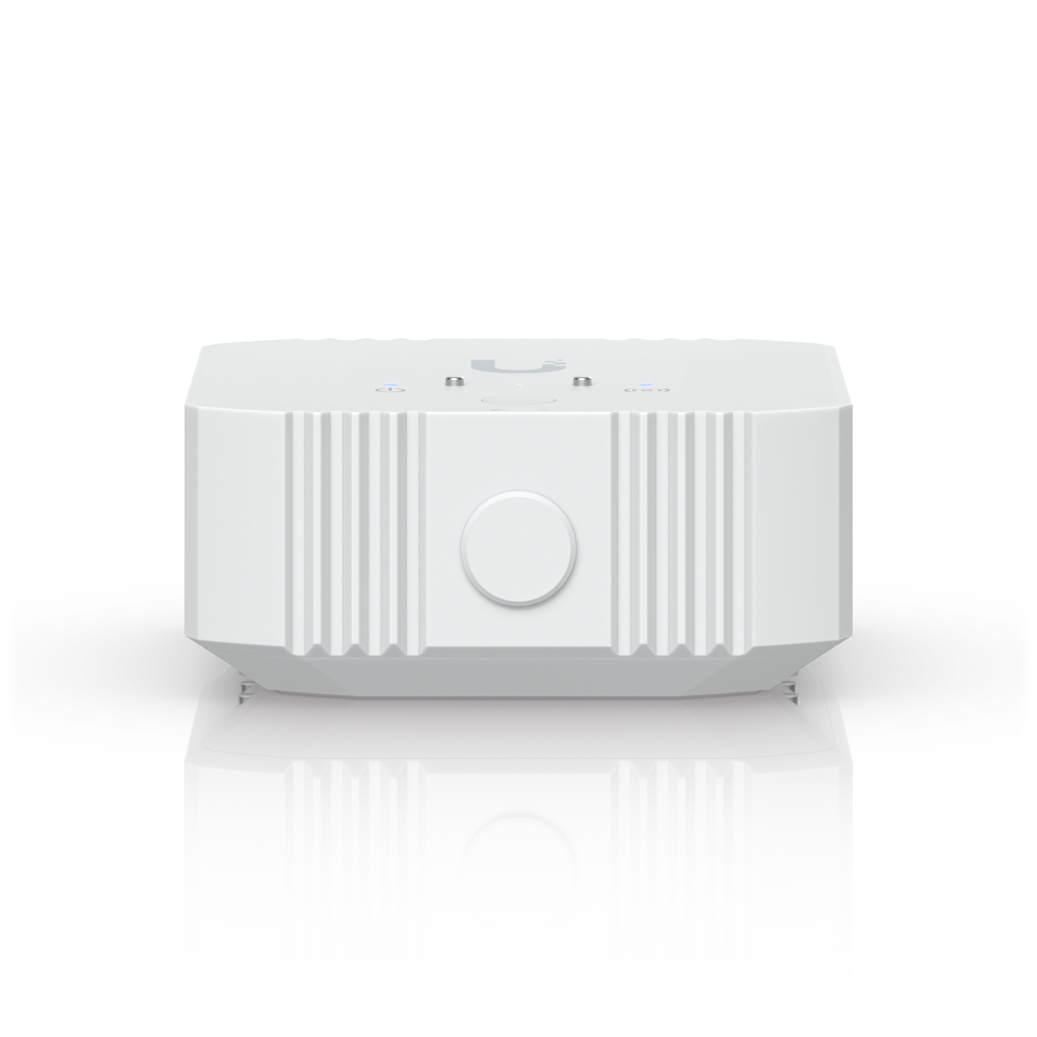 De onderkant van de Ubiquiti UniFi Protect Environmental Sensor die omgevingsfactoren detecteert met daarop de SuperLink synchronisatieknop zichtbaar