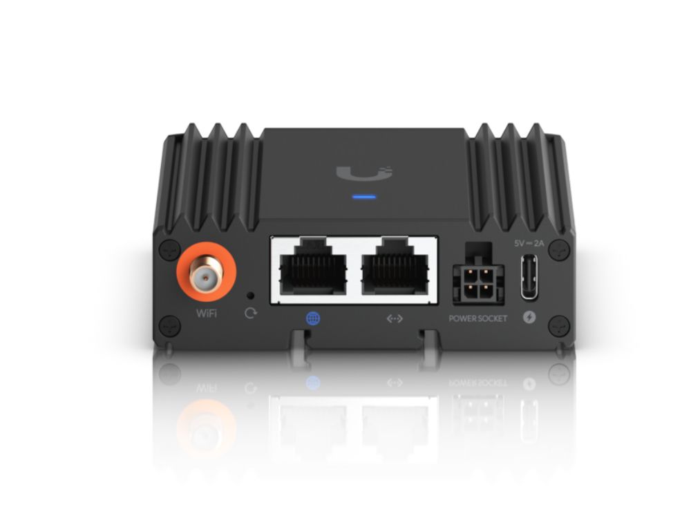 Ubiquiti uniFi Mobile Router Ultra ethernetpoorten en antenne aansluiting