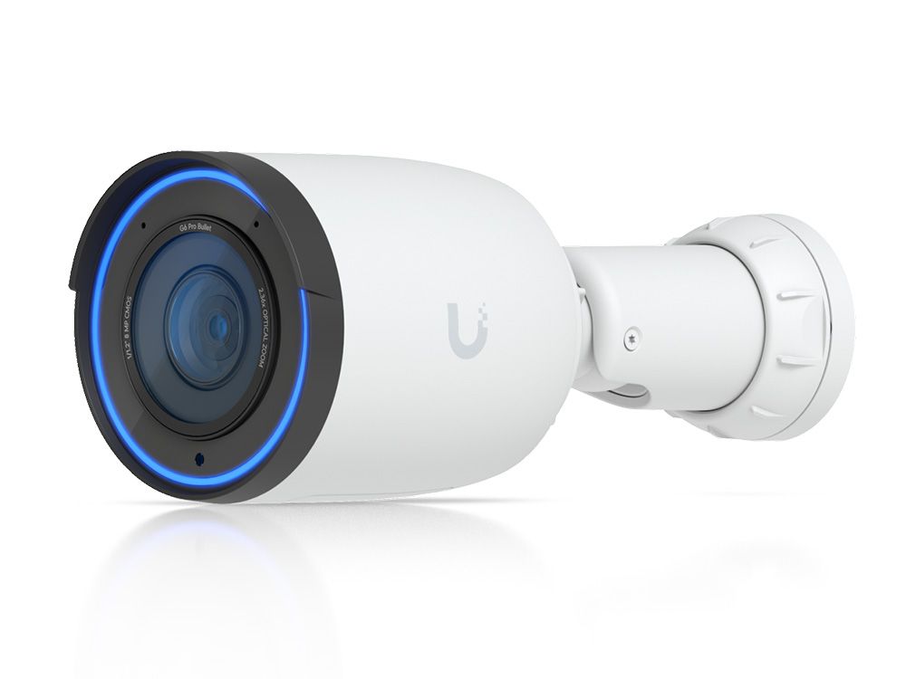 Ubiquiti UVC-G6-Pro-Bullet-W voorkant en zijkant