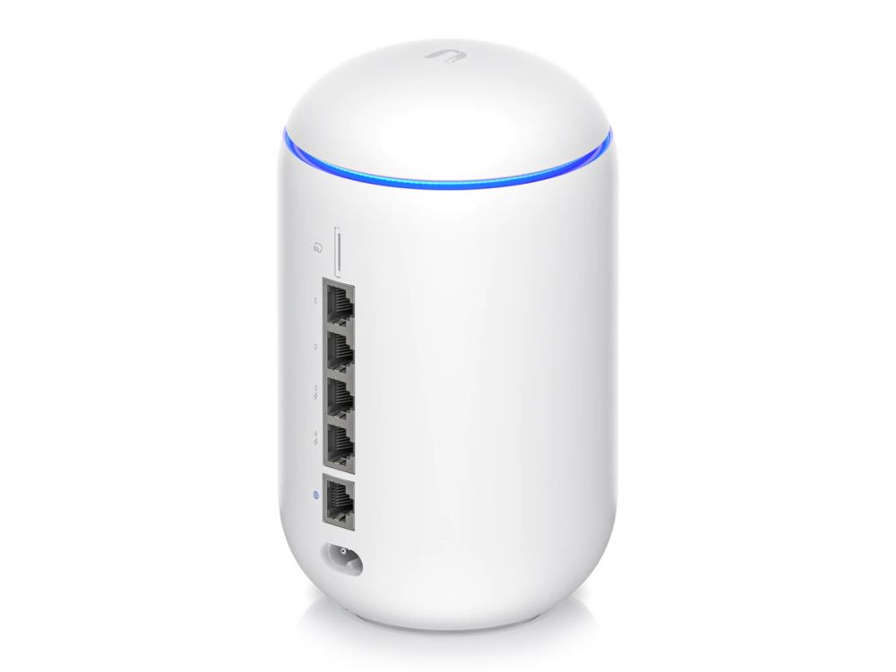 Ubiquiti UniFi Dream Router achterkant met ethernetpoorten schuin