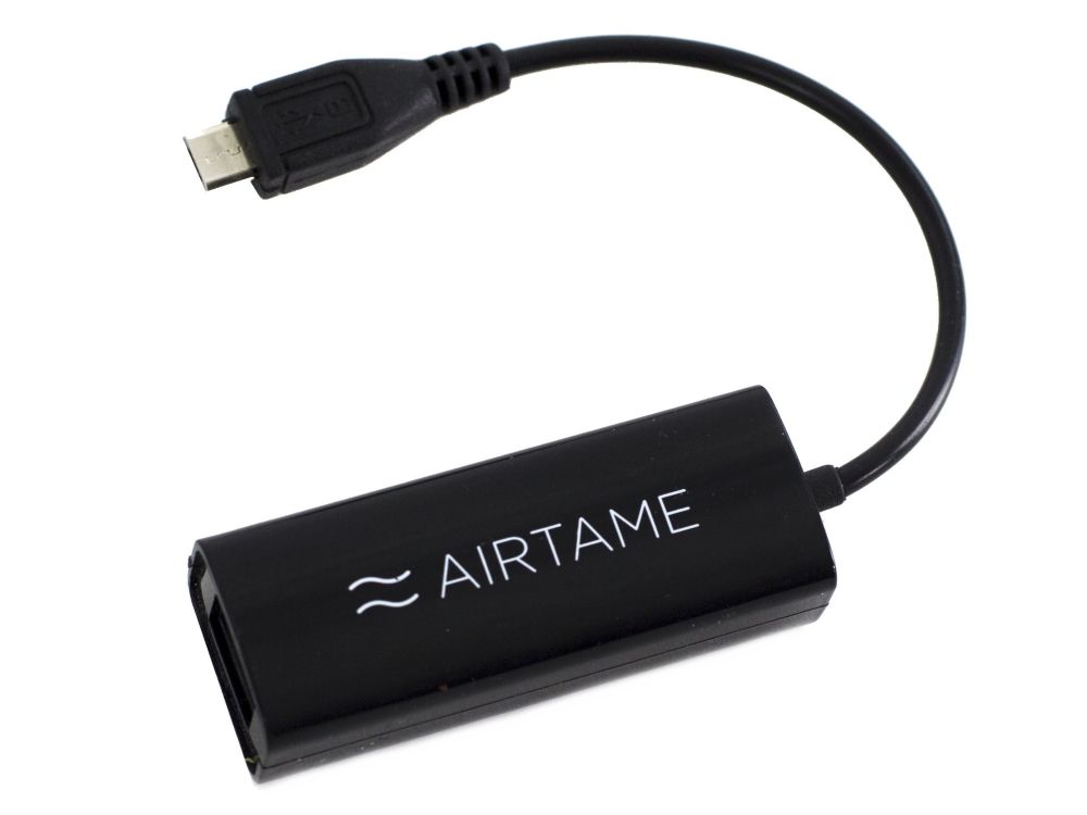 Bovenkant van de Airtame Ethernet Adapter voor de Airtame 2 wireless presenter