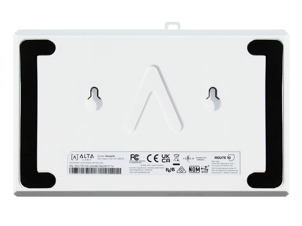Achterkant van de Alta Labs Route10 high performance 10 Gbps router met PoE en VPN