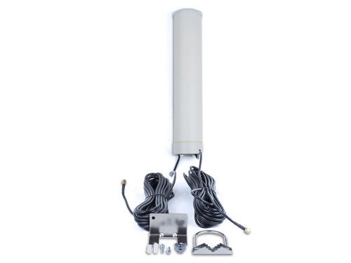 Zijkant van de CELL 0727 4G/3G/2G MIMO omni antenne met 7dbi versterking en 10 meter kabels