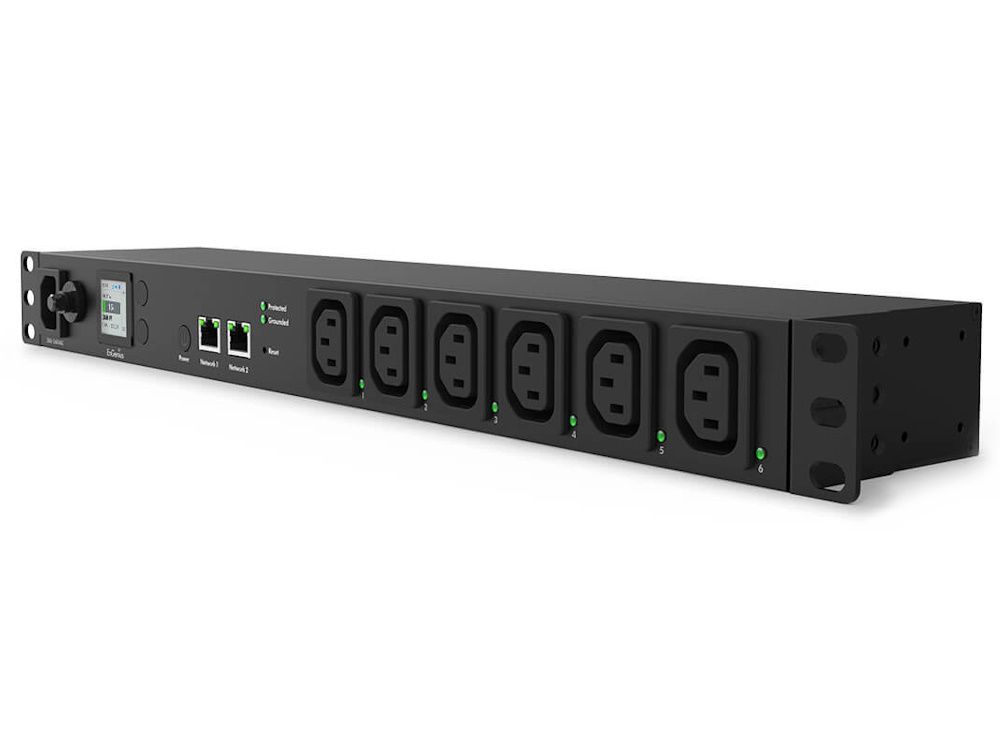 EnGenius ECP106-INT metered switched PDU met 6 C13 outlets en montage brackets