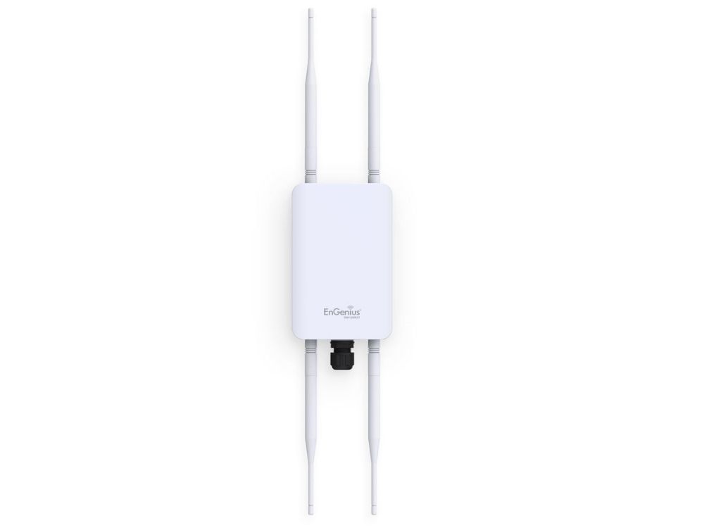 Voorkant van het EnGenius ENH1350EXT WiFi 5 outdoor access point met vier externe antennes en het EnGenius logo