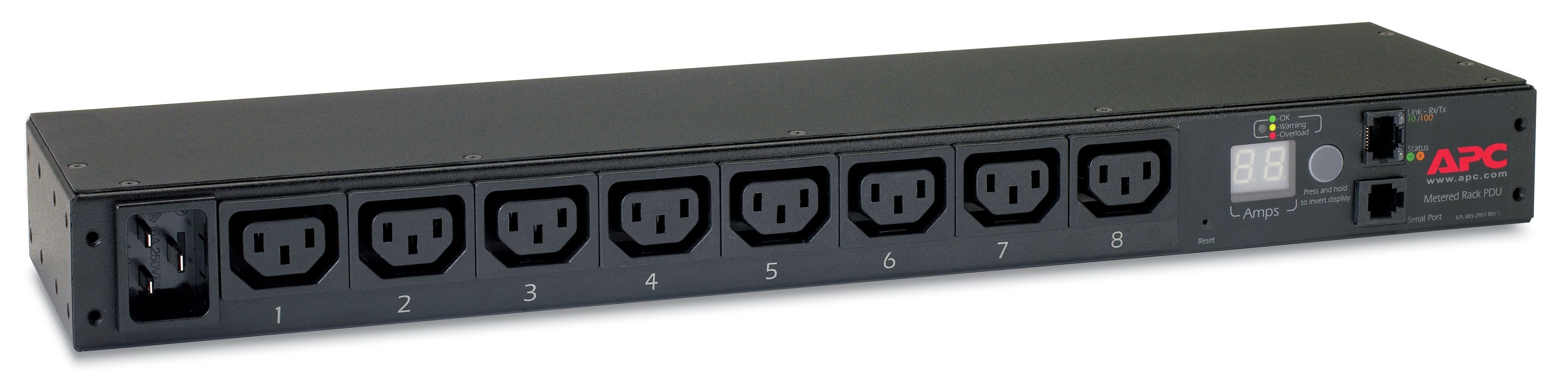 Linker zijkant en voorkant en bovenkant van de APC AP7821B Metered Rackmount PDU
