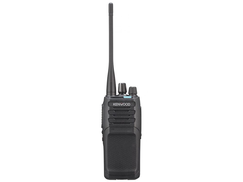 Voorkant van de Kenwood NX-1300DE3 Digitale UHF Portofoon met KRA-27 UHF antenne