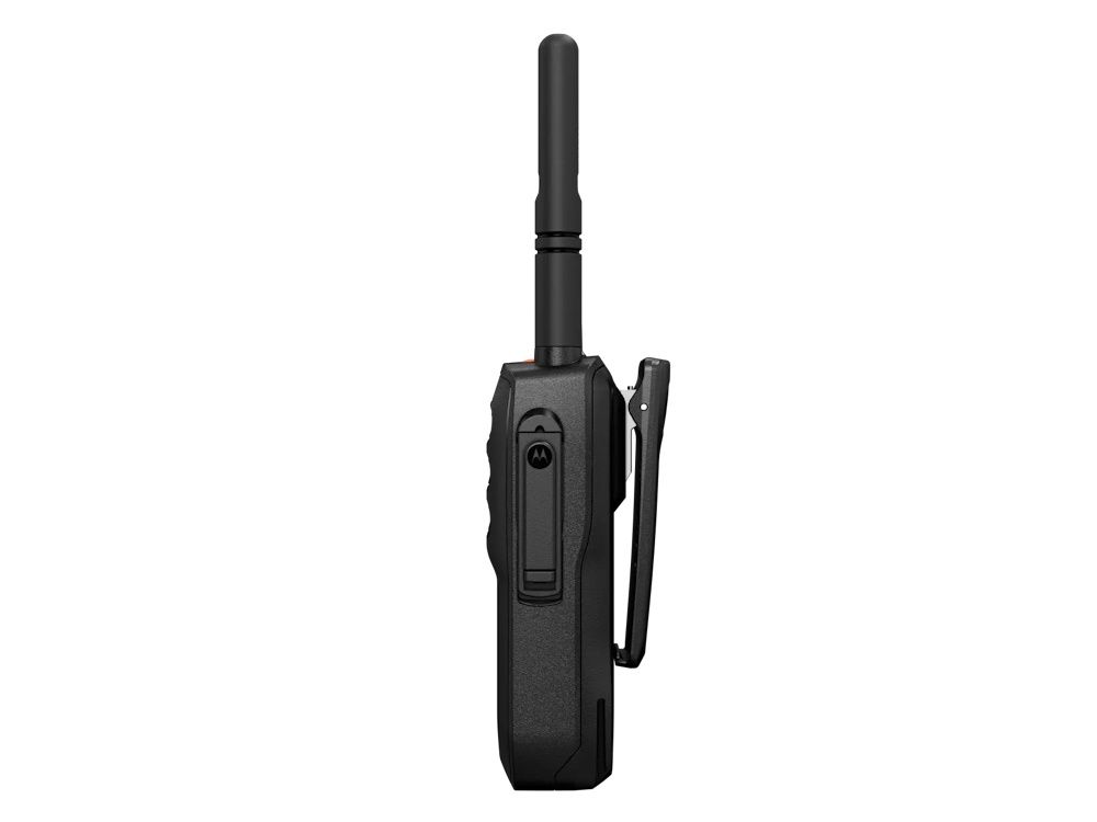 Zijkant van de Motorola MOTOTRBO R5 NKP VHF portofoon