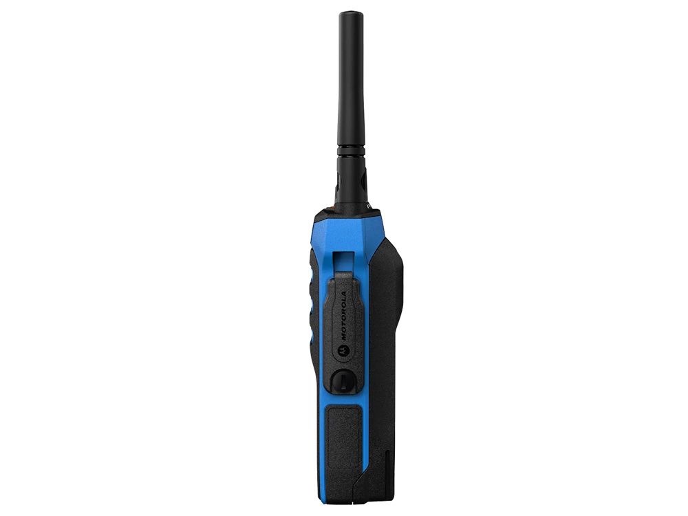 Rechter zijkant van de Motorola R7Ex ATEX UHF portofoon met lader en zonder display
