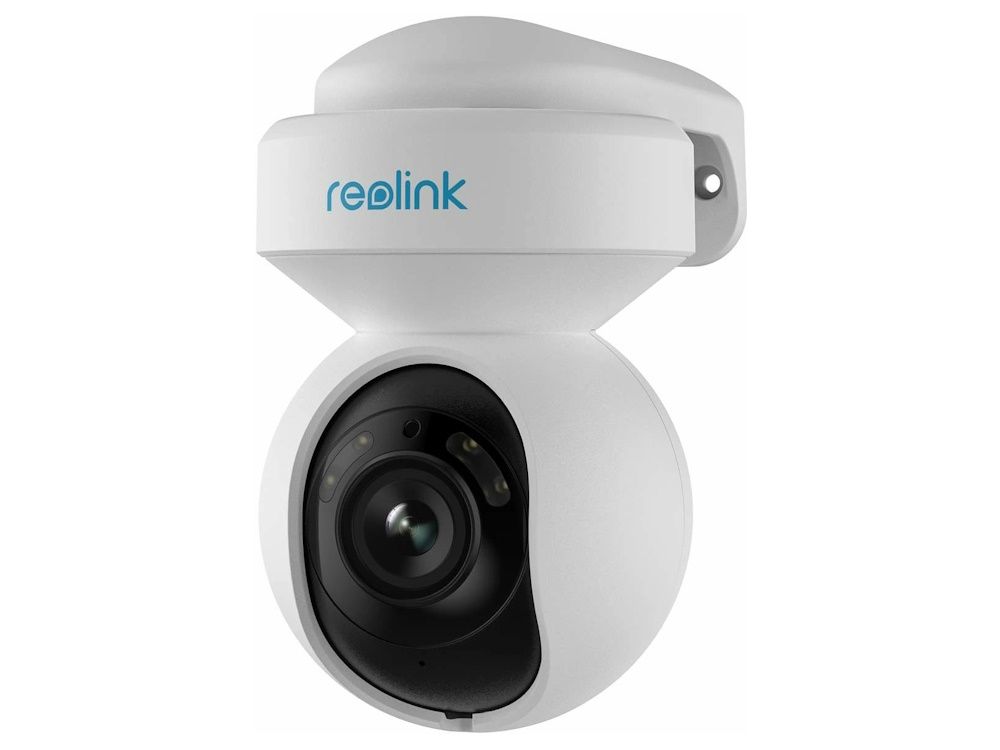 Voorkant en rechter zijkant van de Reolink E540 outdoor 5MP PTZ WiFi camera wit met muurbeugel