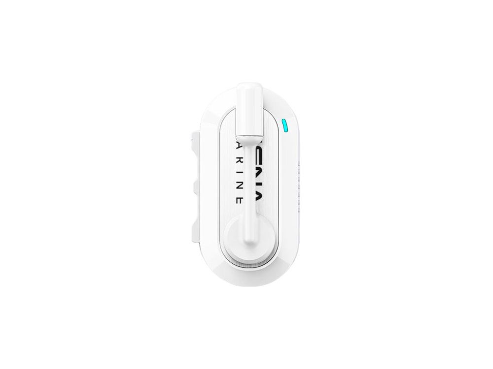 Zijkant van de Sena Nautitalk Crew headset voor communicatie op het water met de ingeklapte microfoon op mute