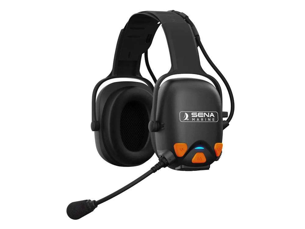 Zijkant van een Sena NAUTITALK N2R Mesh Intercom headset met gehoorbescherming en boommicrofoon voor maritieme groepscommunicatie