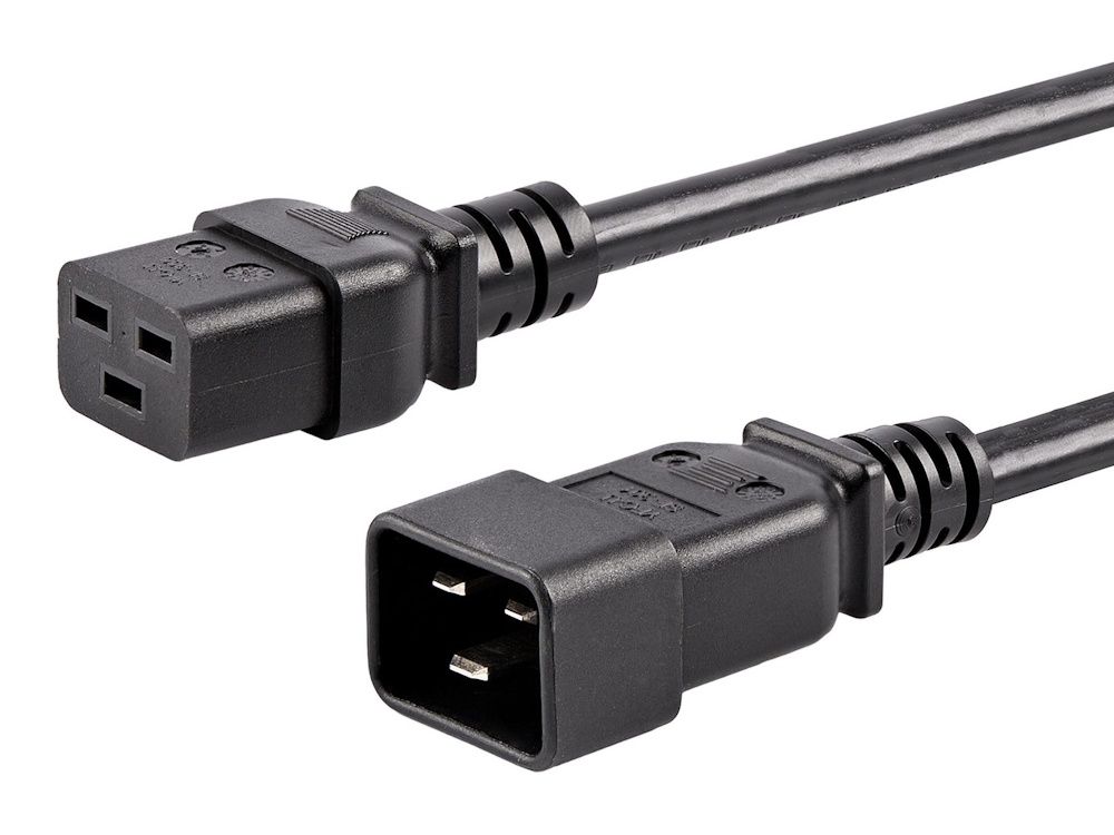 De C19 en C20 connectoren van de StarTech Heavy Duty stroom verlengkabel van 3 meter voor een PDU