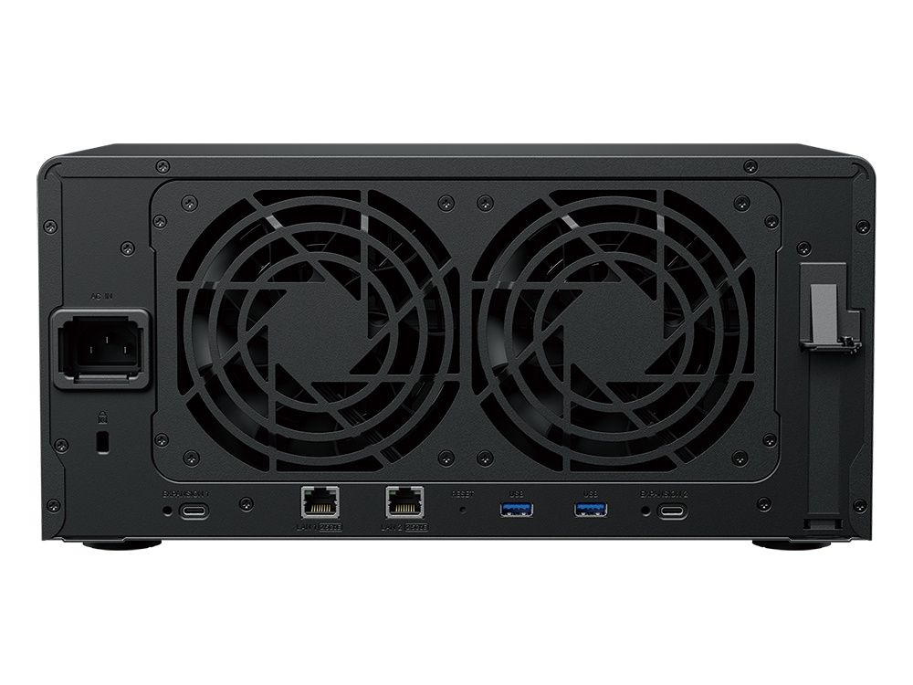 Achterkant van de Synology DiskStation DS1825+ 8-Bay NAS
