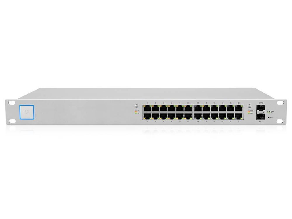 Voorkant van de Ubiquiti UniFi US-24-250W switch met ethernetpoorten en SFP poorten