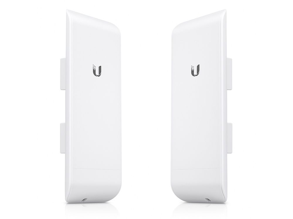 Twee Ubiquiti NSM5 point-to-point access points