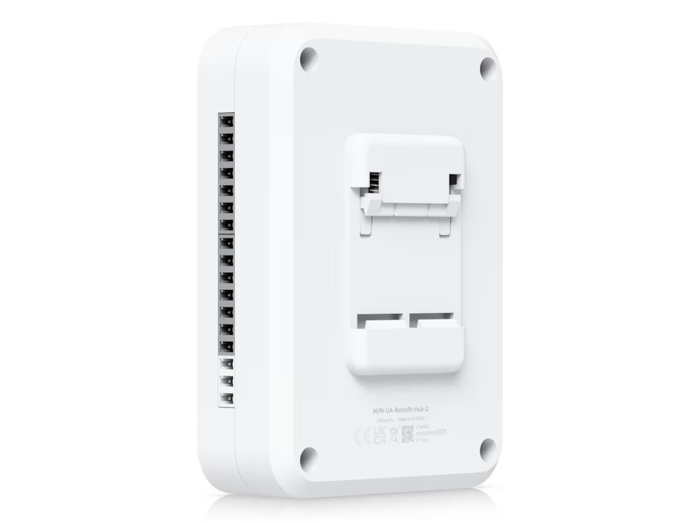 De Ubiquiti UniFi Access Retrofit Hub voor Wiegand en UniFi Retrofit Readers schuin van rechtsachter