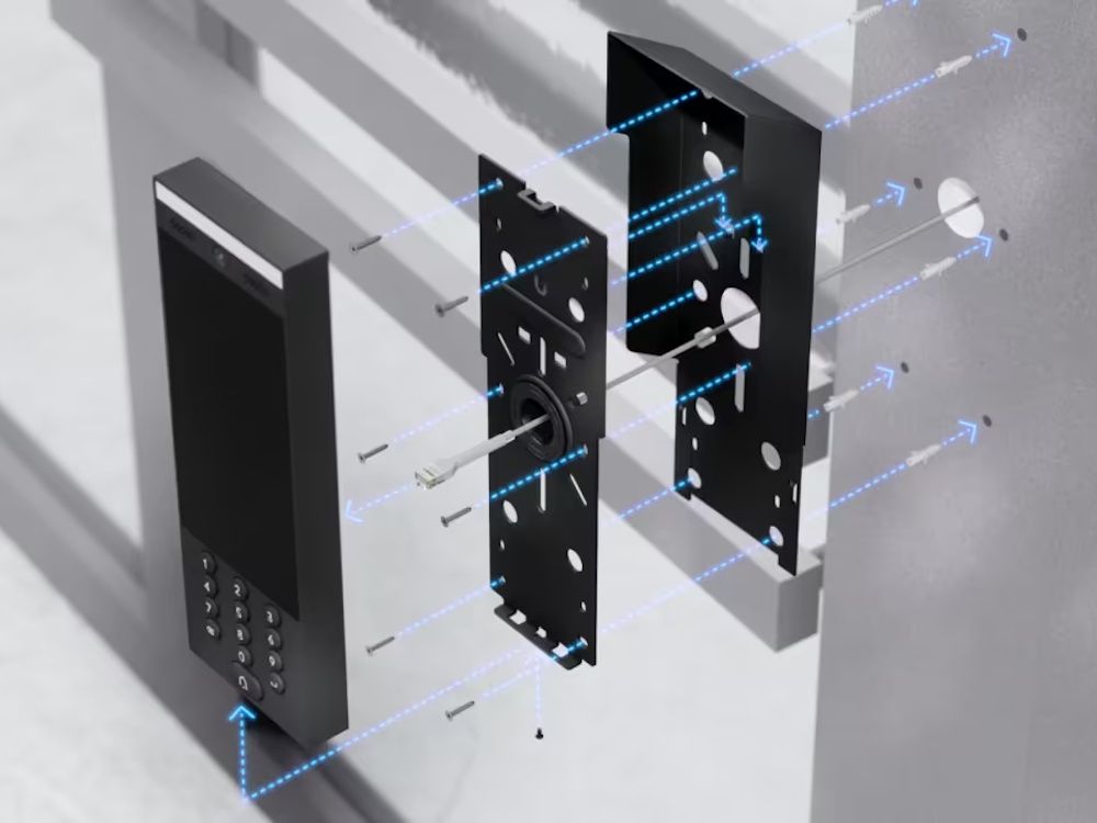Installatie van het Ubiquiti UniFi Intercom Sunshield zonnescherm voor intercoms
