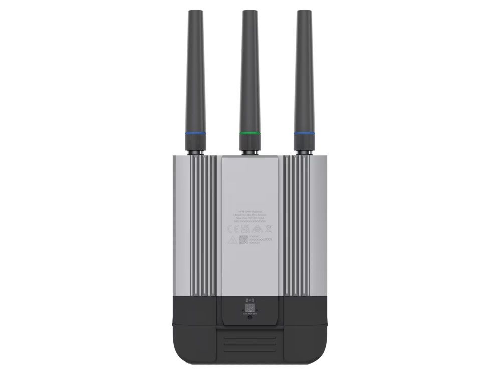 Ubiquiti UniFi Mobile Router Industrial achterkant