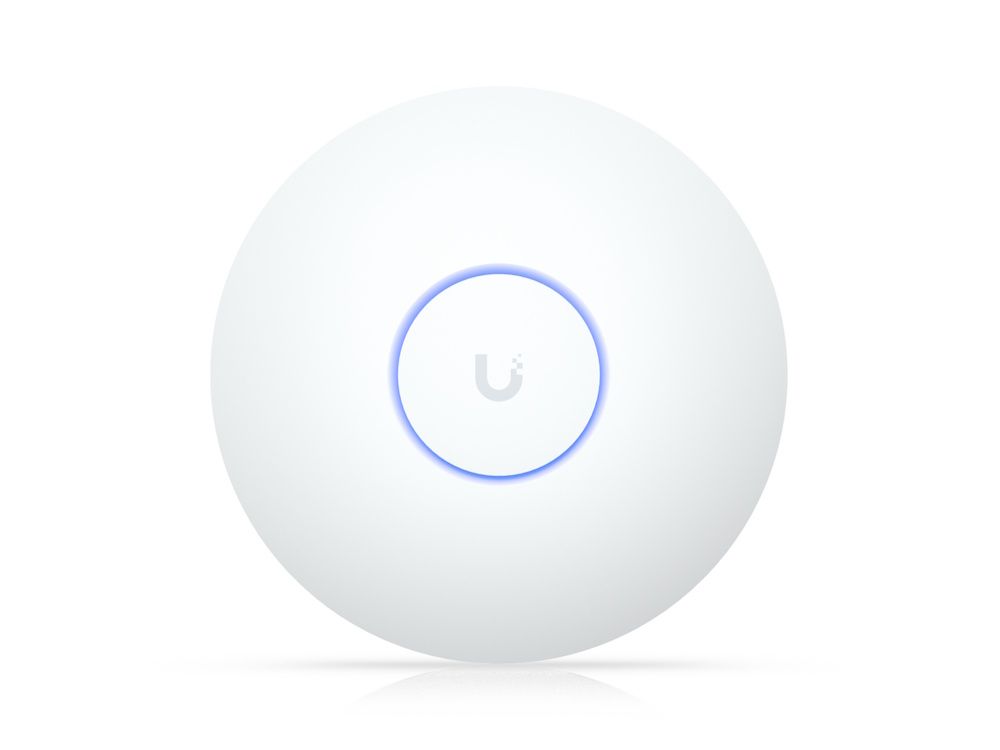 Voorkant van het Ubiquiti UniFi 7 Long-Range indoor WiFi 7 access point