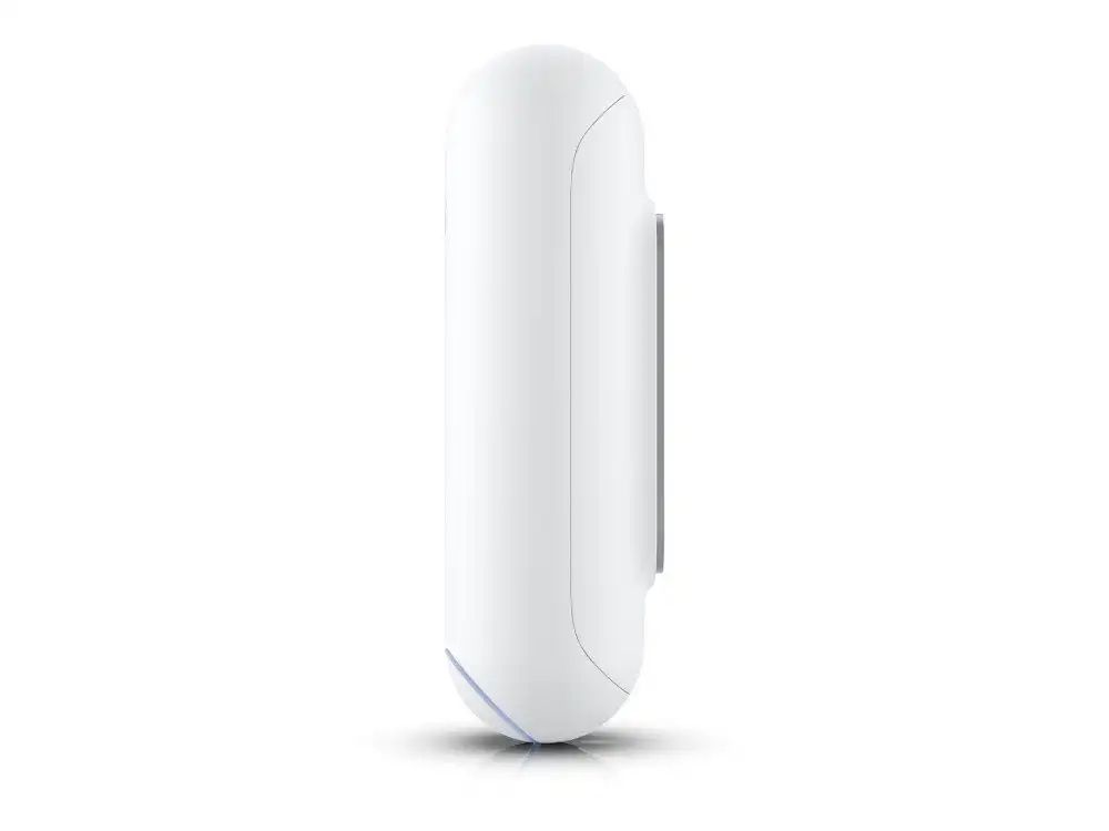 Zijkant van de Ubiquiti Protect All-In-One sensor